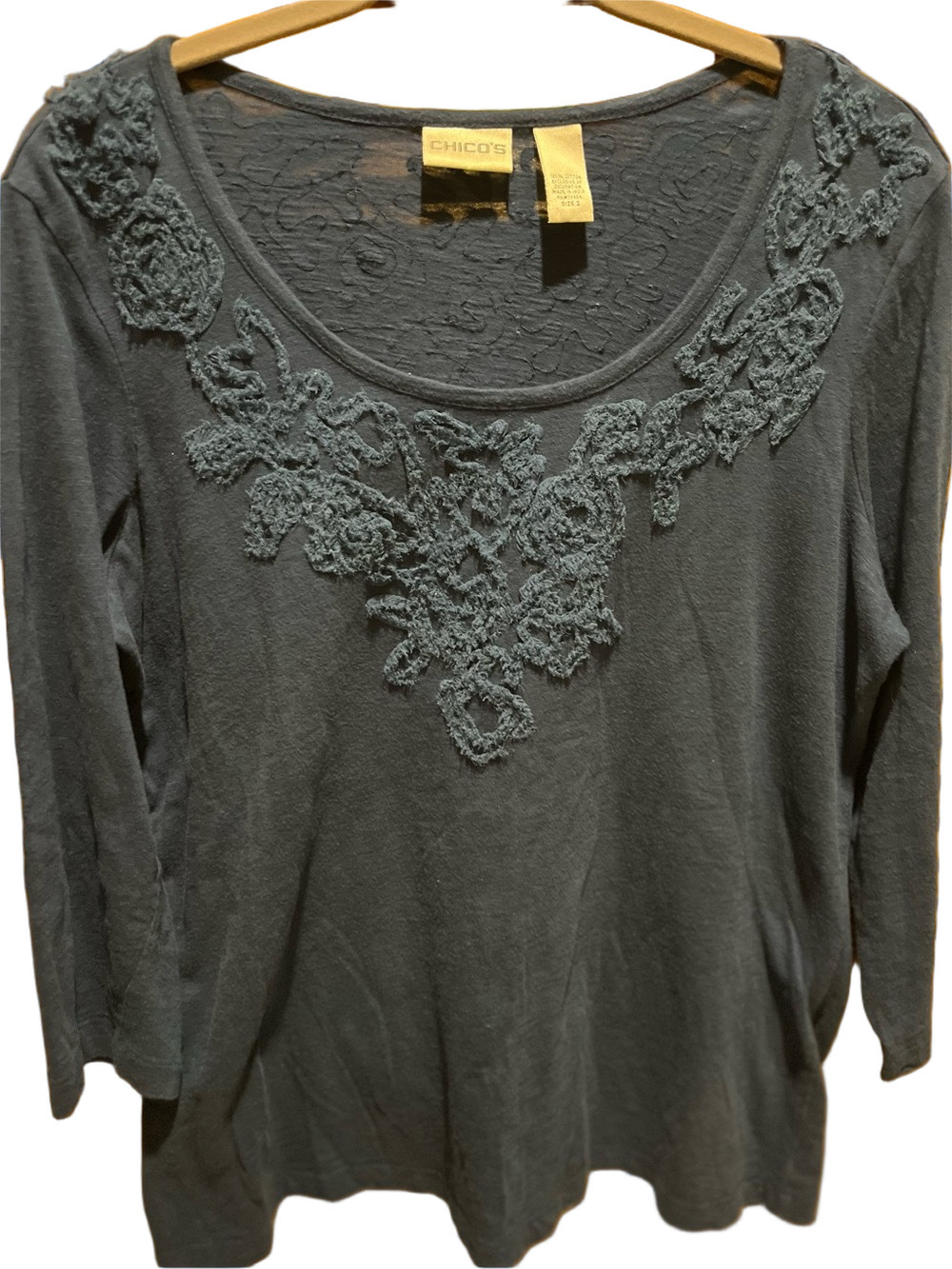 58. WOMENS CHICO’S 2/L DETAIL TOP